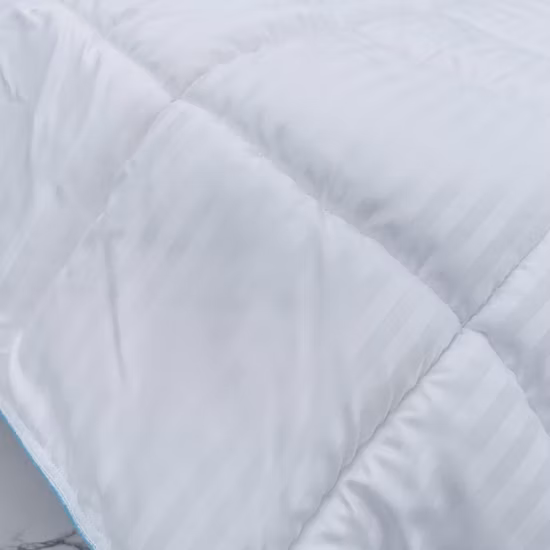 Günstiger Preis, heißer Verkauf, 100 % Polyester-Jacquard-Mikrofaser-Bettdecke